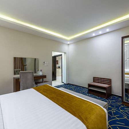 The Palace Hotel Suites Хамис-Мушайт Экстерьер фото