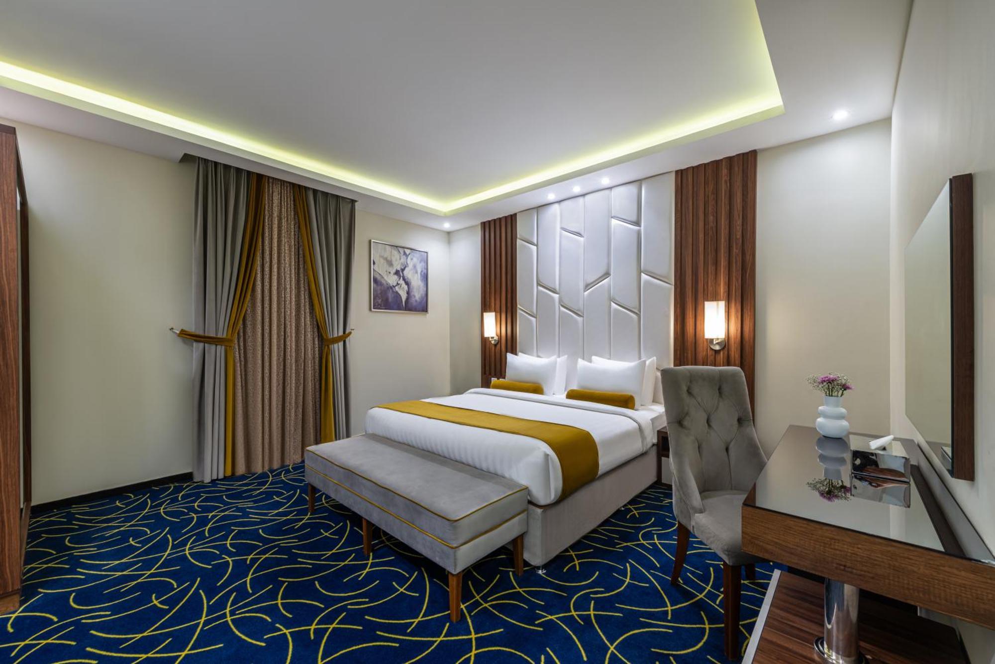 The Palace Hotel Suites Хамис-Мушайт Экстерьер фото