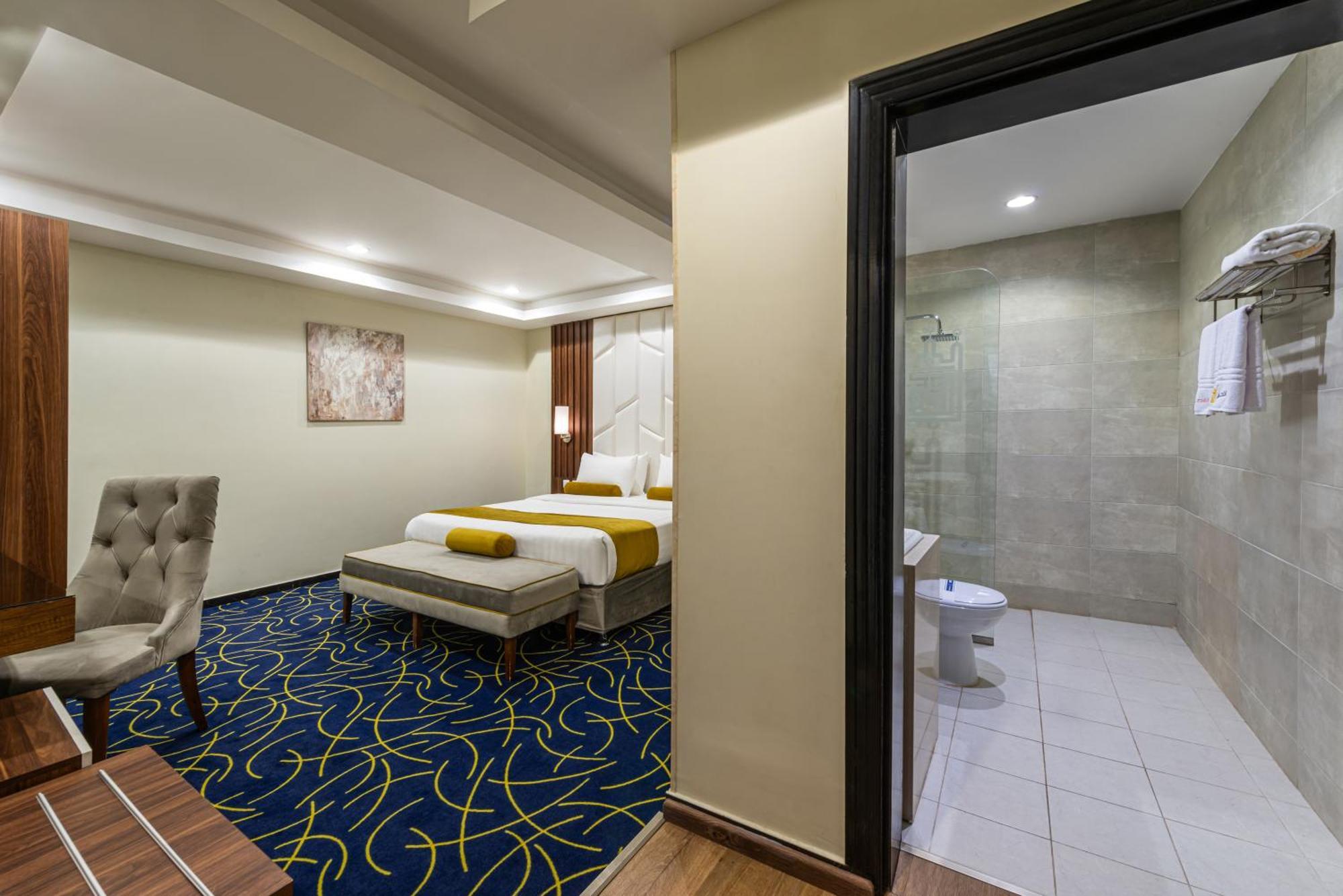 The Palace Hotel Suites Хамис-Мушайт Экстерьер фото