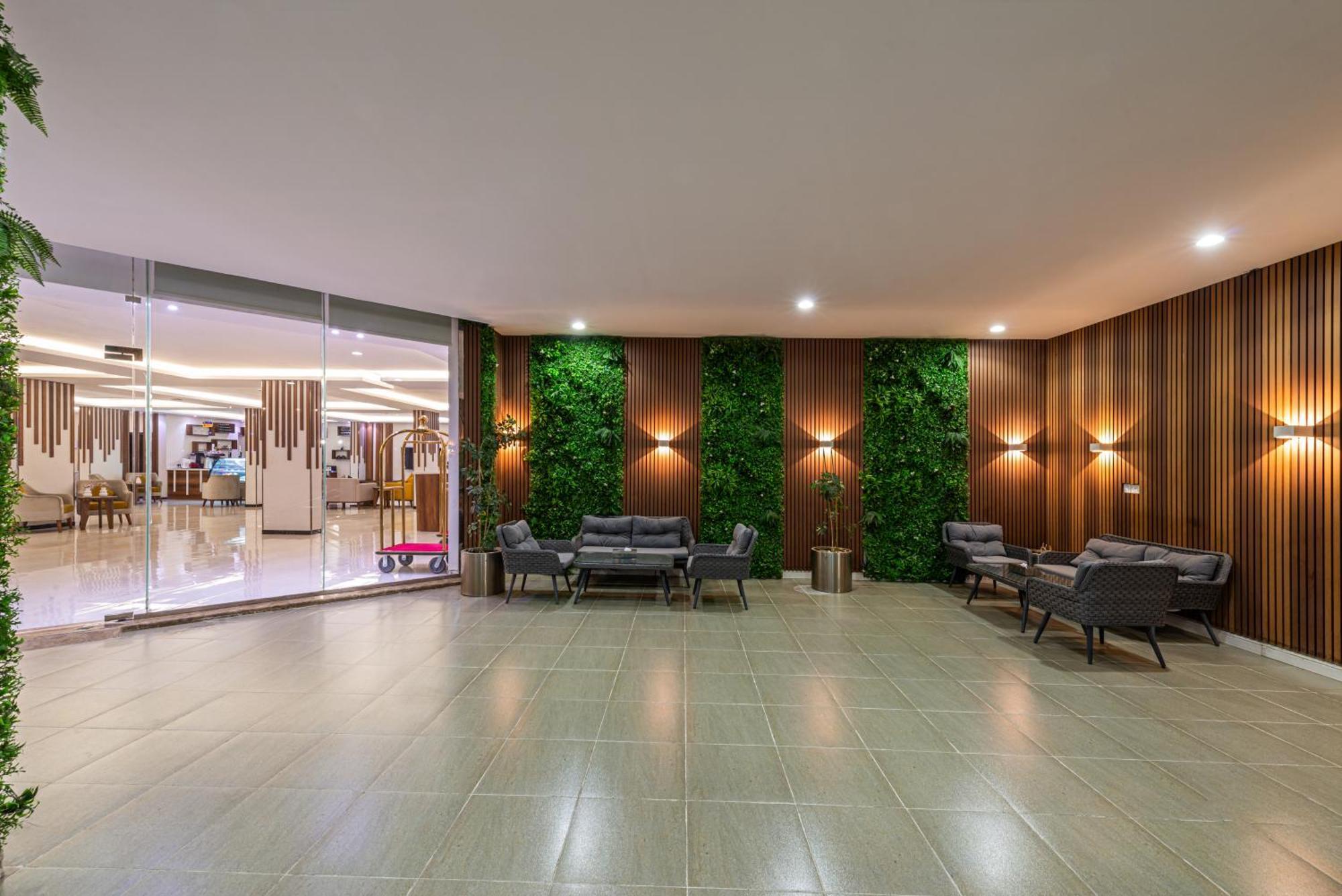 The Palace Hotel Suites Хамис-Мушайт Экстерьер фото