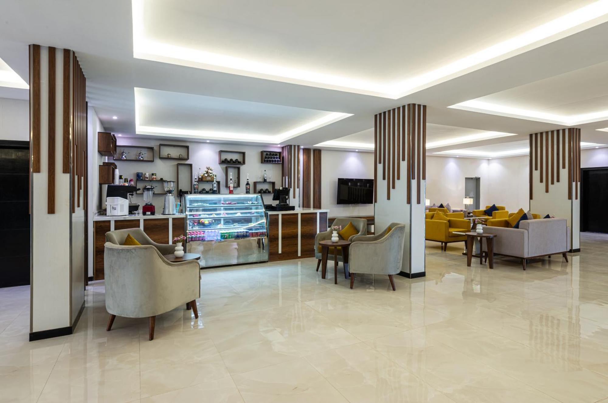 The Palace Hotel Suites Хамис-Мушайт Экстерьер фото