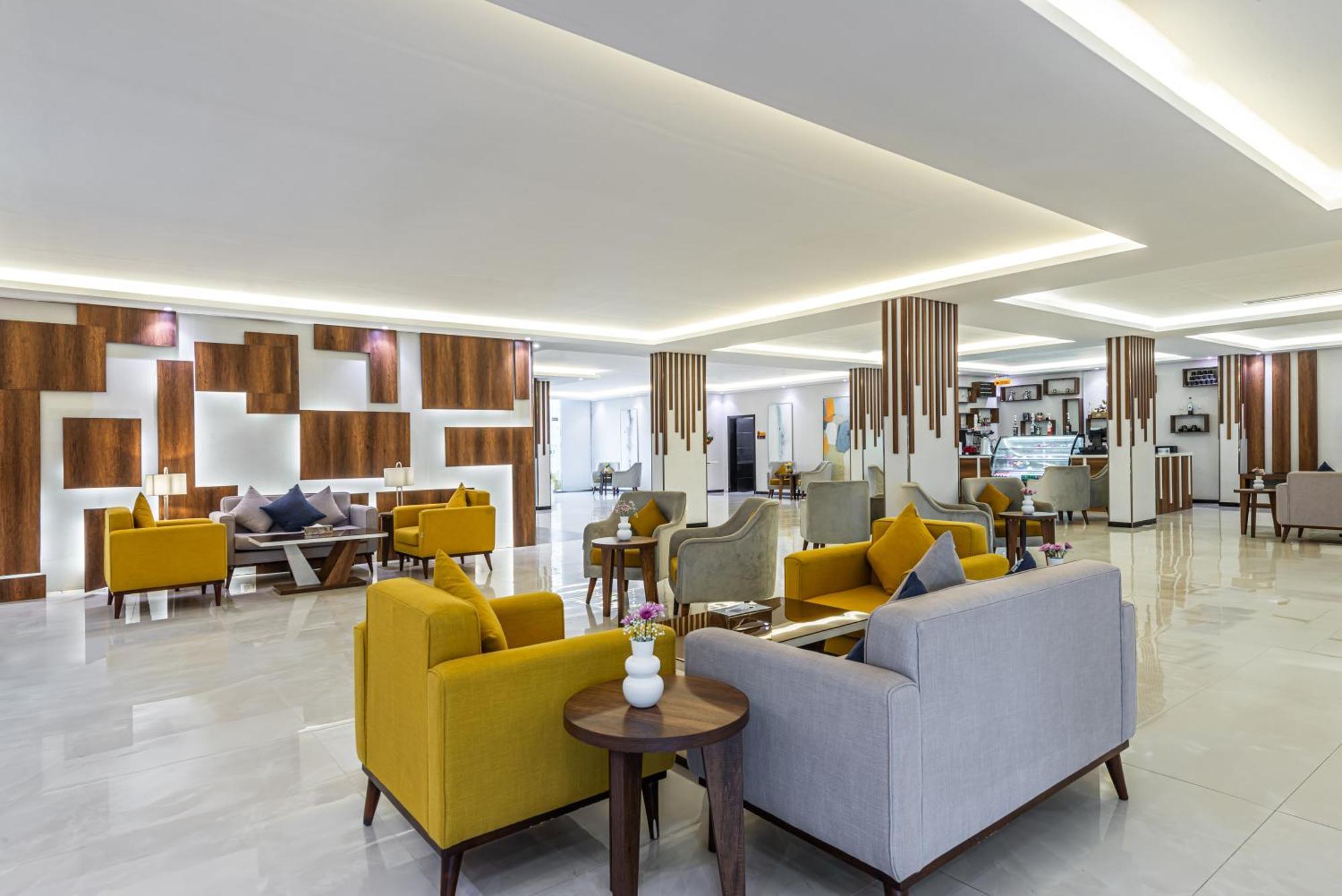 The Palace Hotel Suites Хамис-Мушайт Экстерьер фото